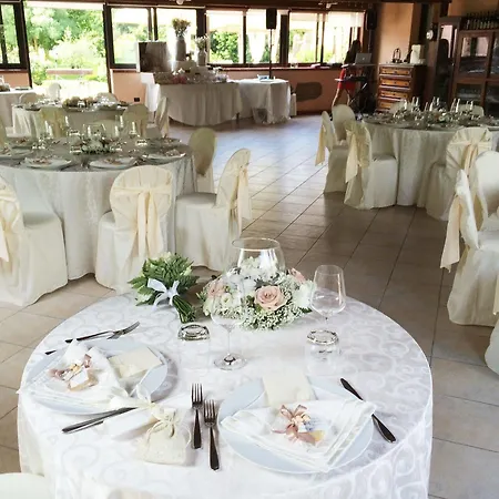 Hotel La Rocchetta 2*